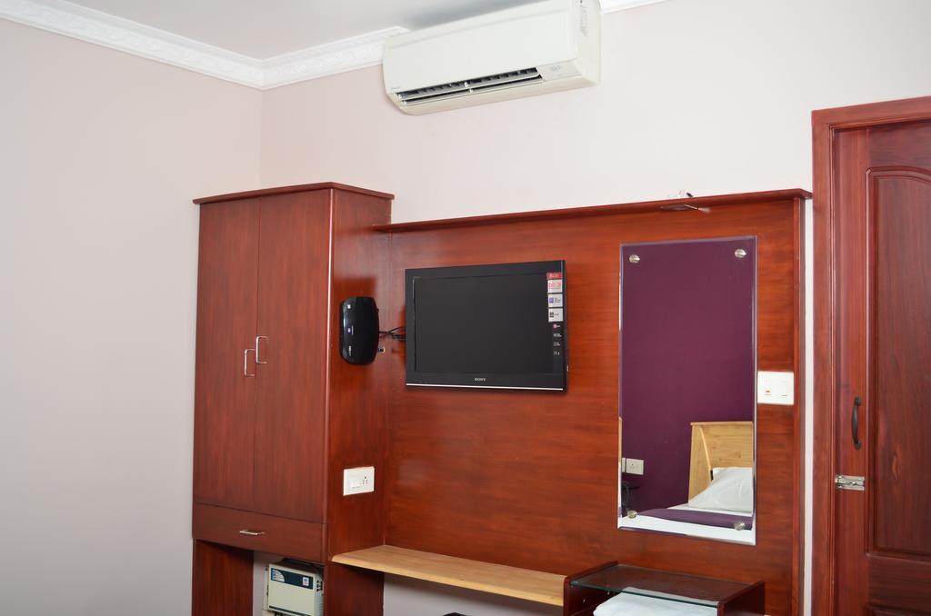 The Mount Regency Hotel Chennai Room photo